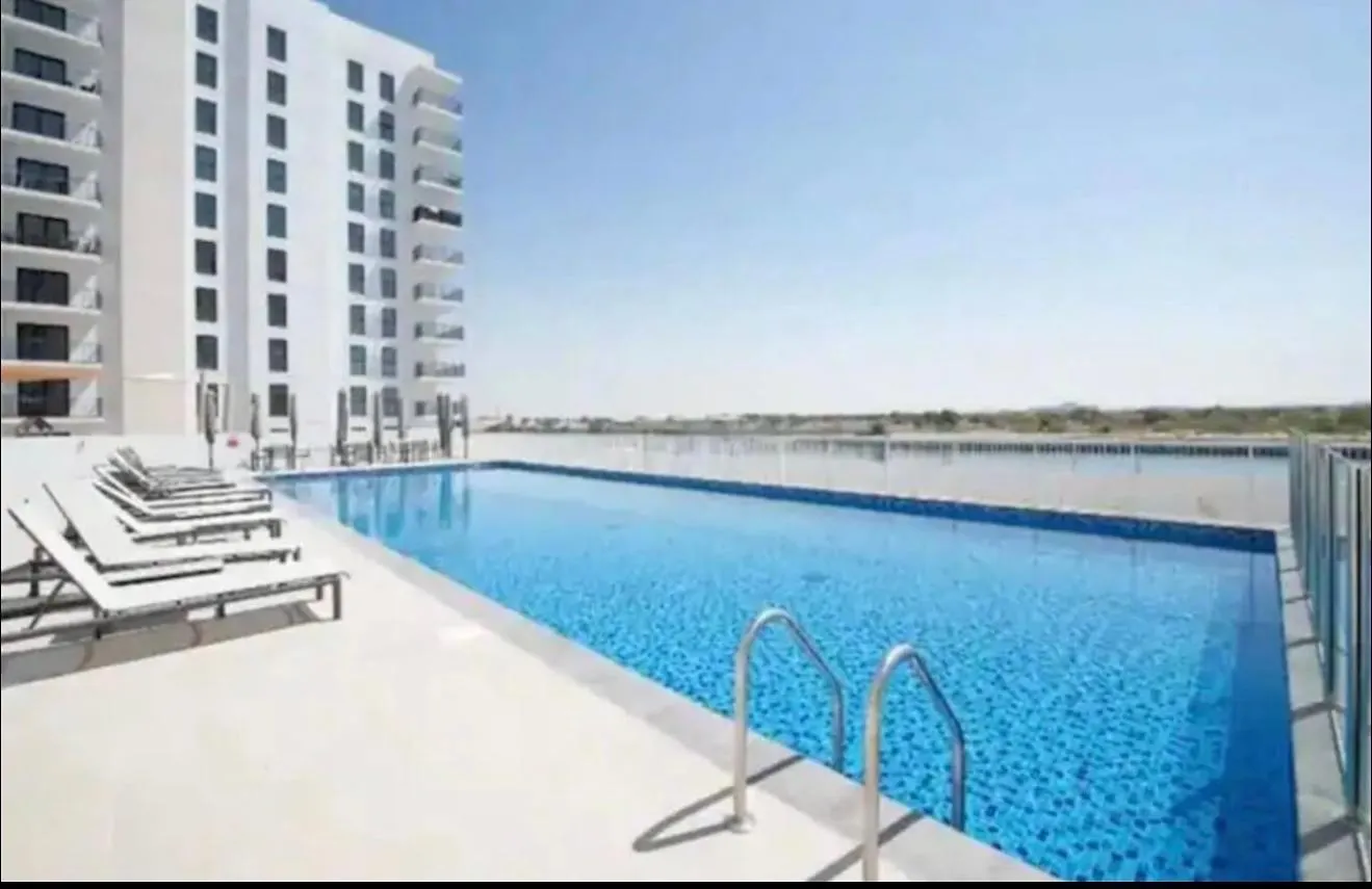 Camellia 1Br Waters Edge Yas Island Theme Parks Apartment Abu Dhabi